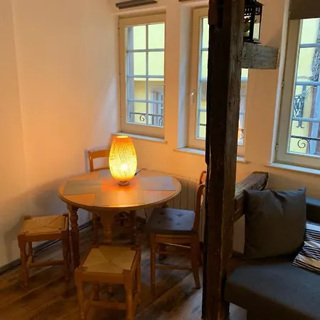 Lägenhet Historical Town Center Cosy Flat