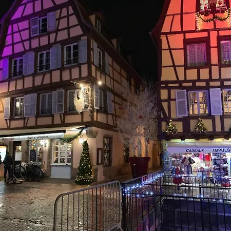 Historical Town Center Cosy Flat Apartman